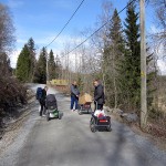 Frakt av varer to km inn til gården